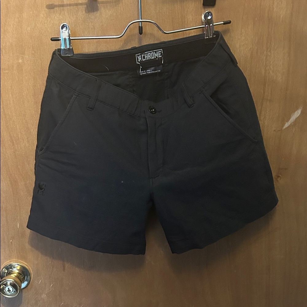 Chrome Women's Black Cargo Shorts